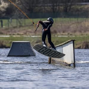 Nos - Intermediate
